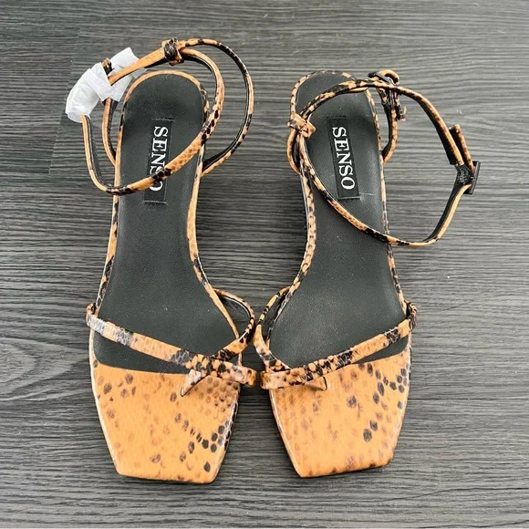 Senso Strappy Kitten Heels - Picture 5 of 9